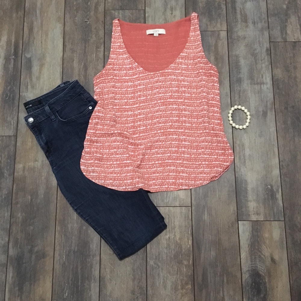 ⬇️ Ann Taylor LOFT printed cami XS